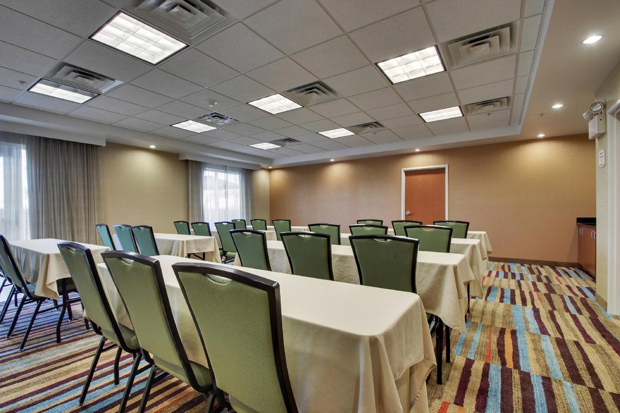 Fairfield Inn & Suites By Marriott Ottawa Starved Rock Area Екстериор снимка